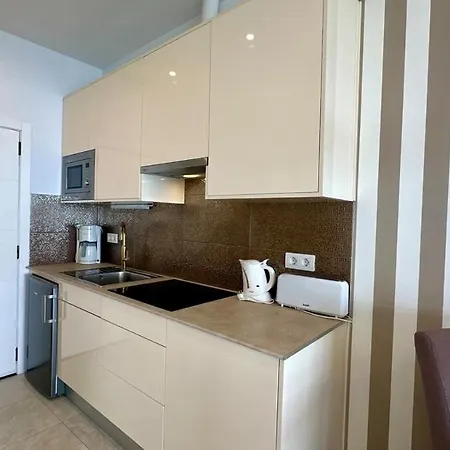 Cocohomes Ikarus Vistas Al Mar Апартаменты *