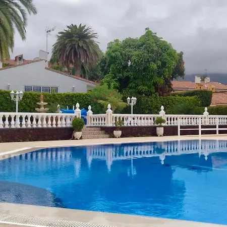 Апартаменты Cocohomes Ikarus Vistas Al Mar